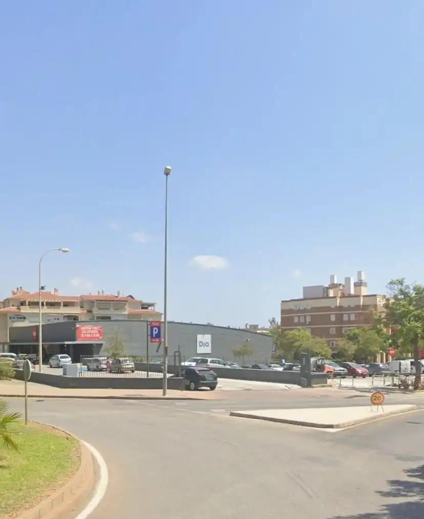 Parking de Piso en venta en Málaga con Aire acondicionado, Calefacción y Terraza