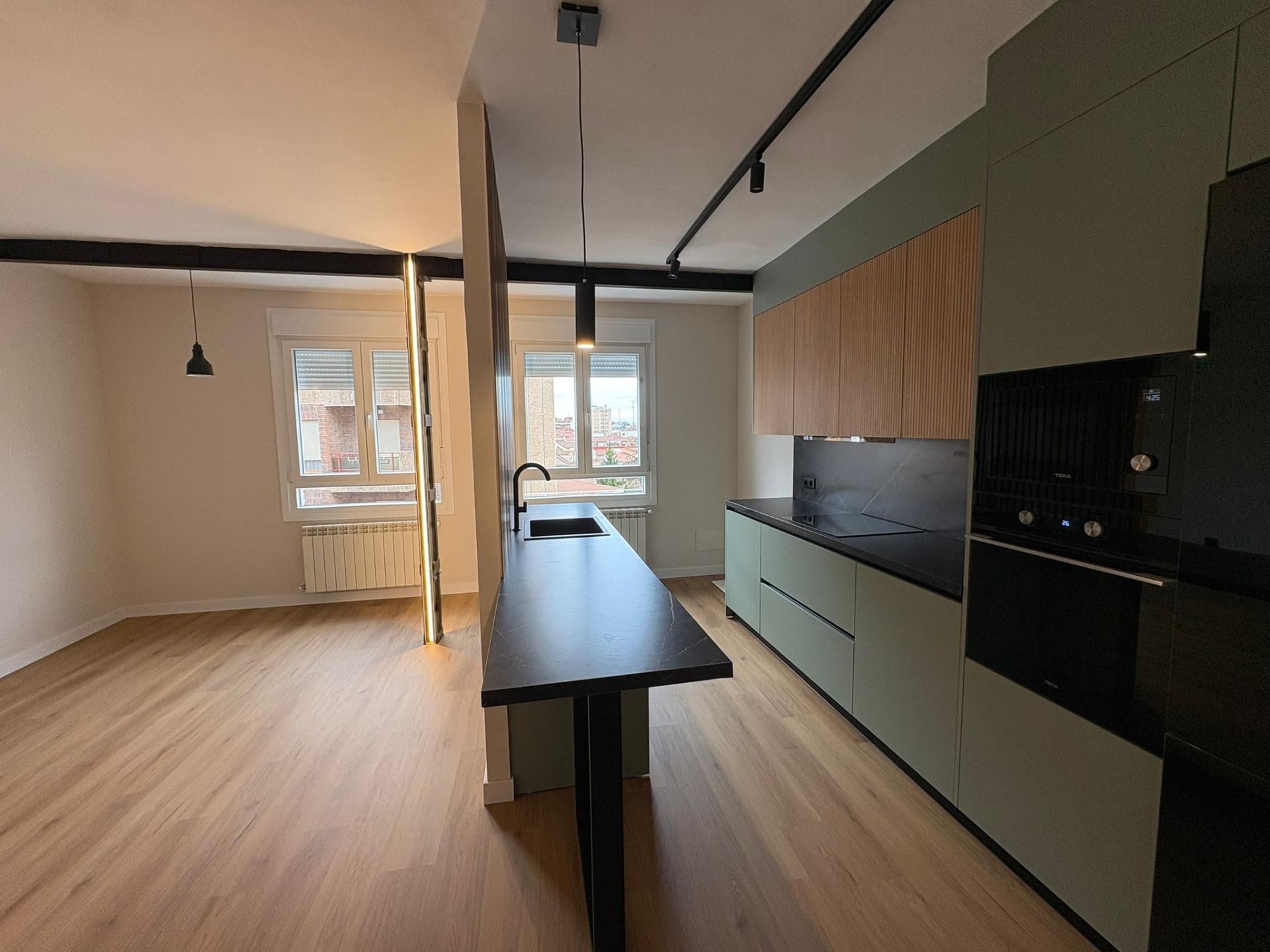 Küche von Wohnungen zum verkauf in Valladolid Capital mit Heizung, Abstellraum und Balkon