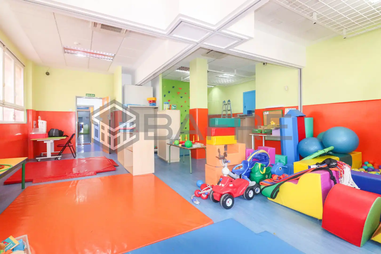 Local comercial en venda a Plaza las Escuelas, imagen 6