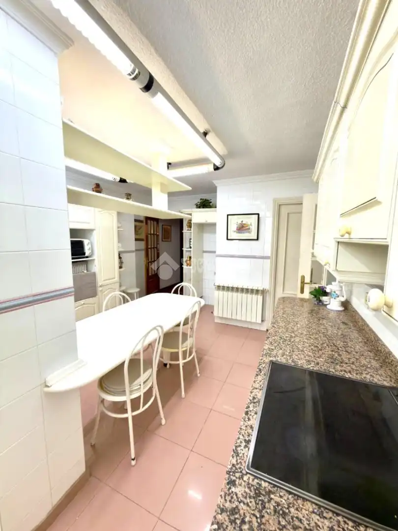 Kitchen of Flat for sale in Madrid  with Heating