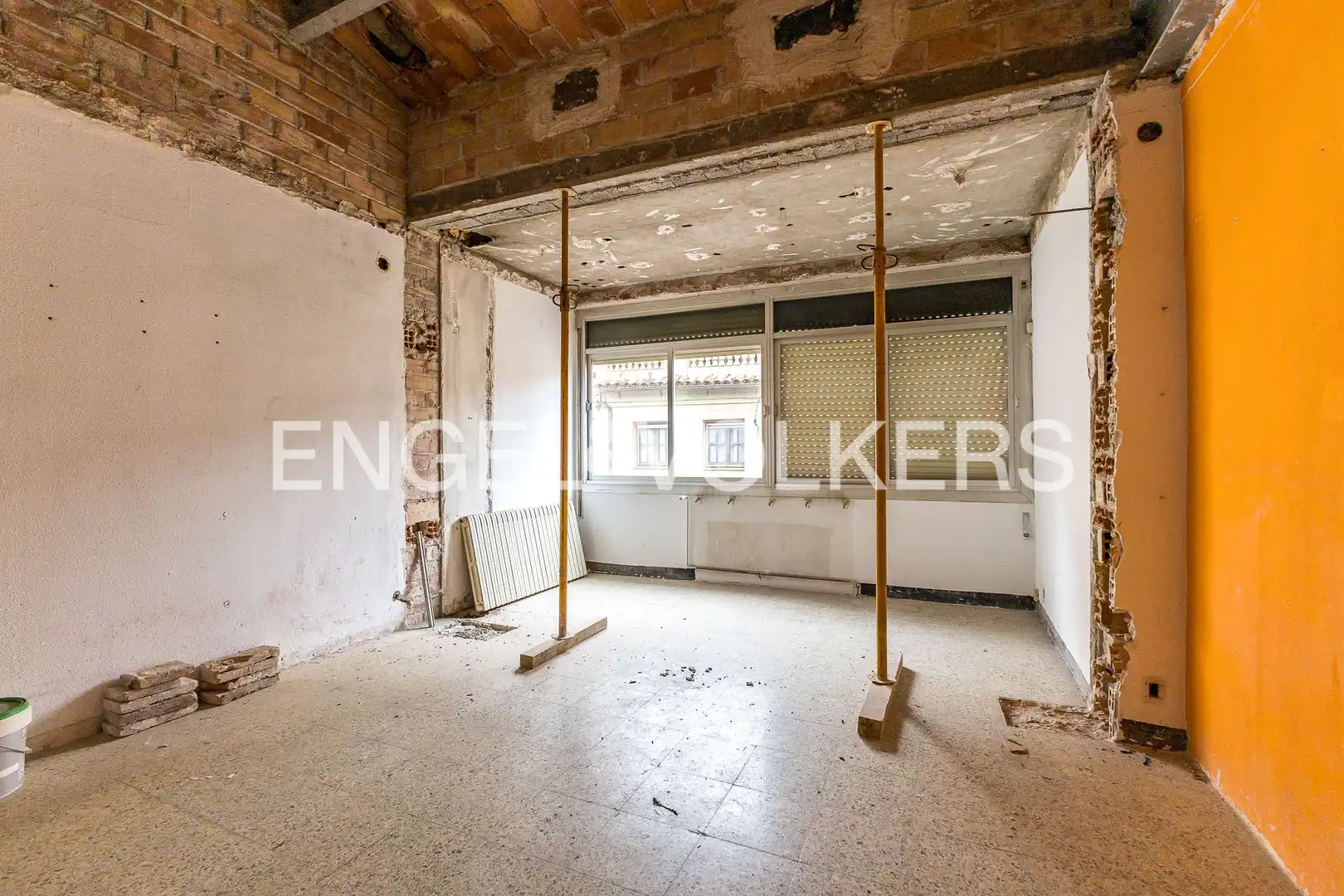 Houses for sale in Sant Vicenç Dels Horts  with Heating and Private garden