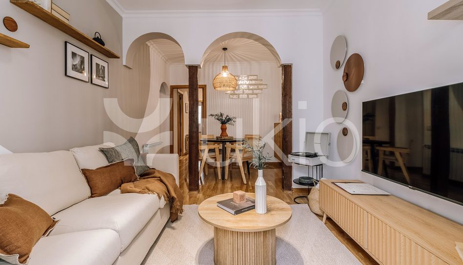 Apartamento de alquiler en Calle de Sandoval, Trafalgar - Imagen 2