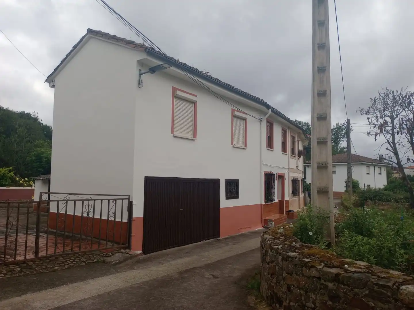 Vista exterior de Casa o chalet en venta en Parres con Calefacción y Jardín privado