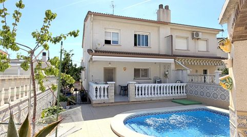 Foto 3 de Casa adosada en venta en Segur de Calafell, Calafell
