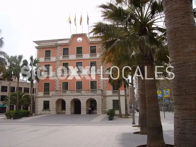 Vista exterior de Local de alquiler en Castelldefels con Aire acondicionado