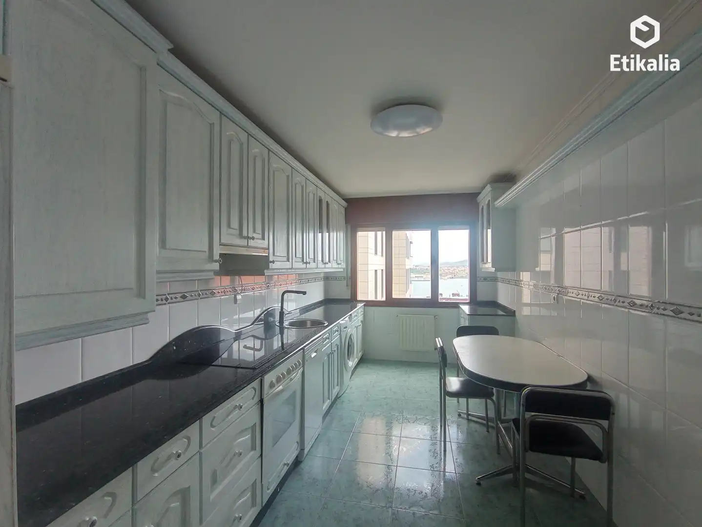 Küche von Wohnung zur Miete in Portugalete mit Heizung