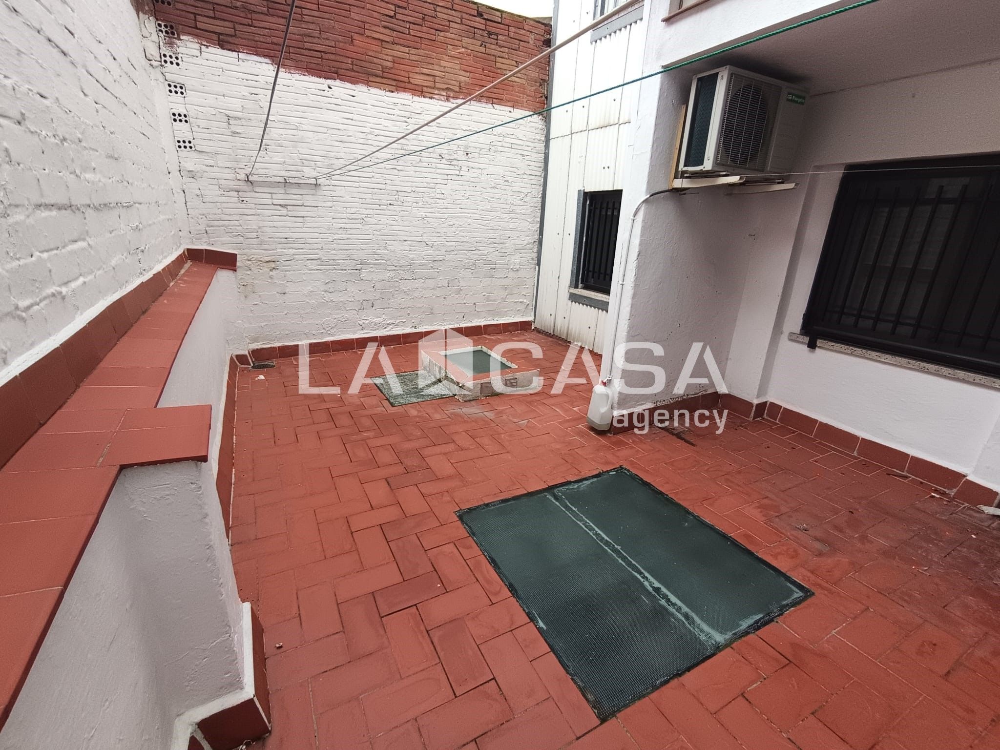 Flat for sale in Santa Coloma de Gramenet  with Terrace