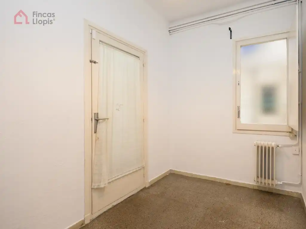 Piso en venta en Barcelona con Balcón
