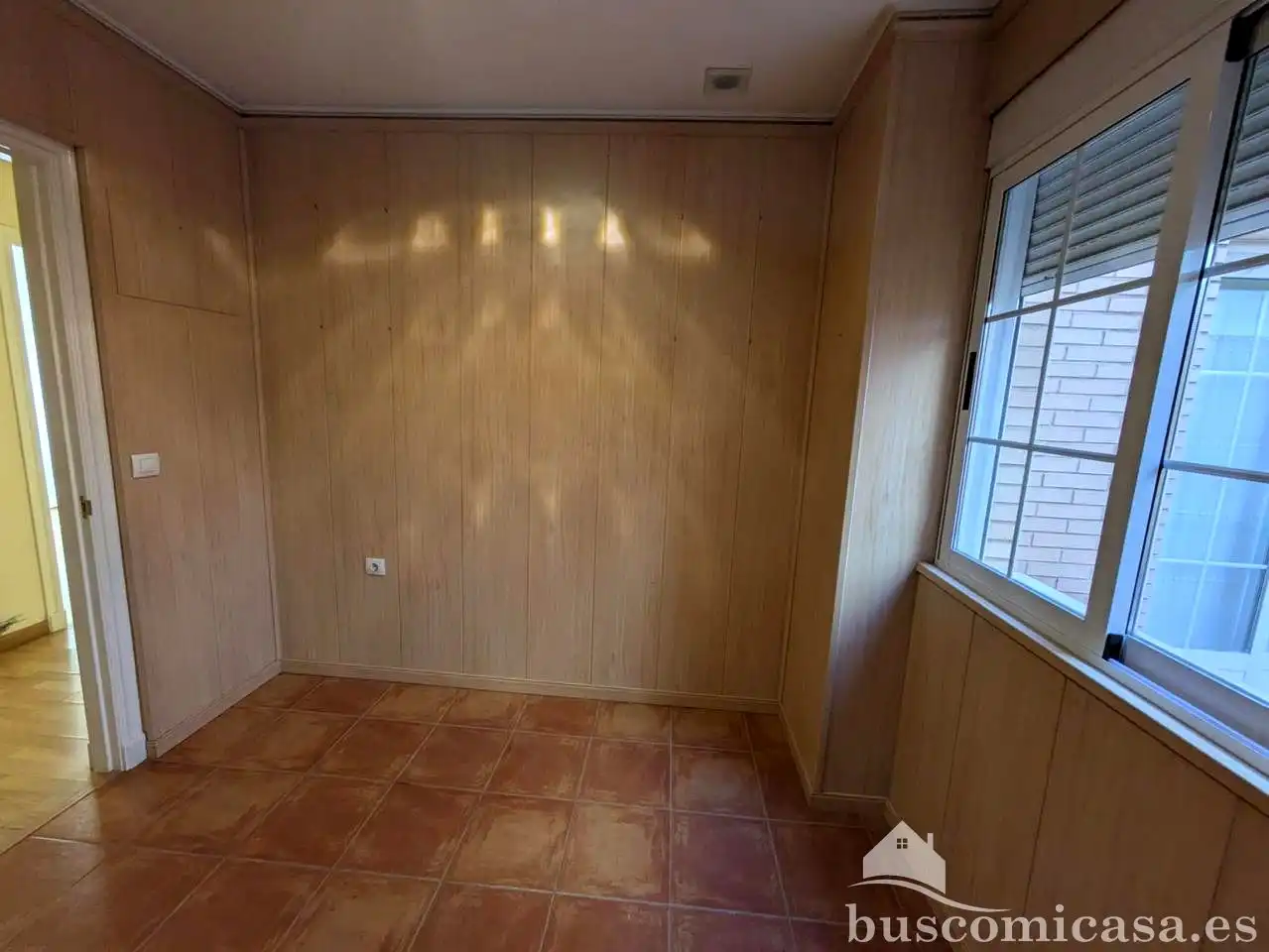 Habitación de Local de alquiler en Linares con Aire acondicionado