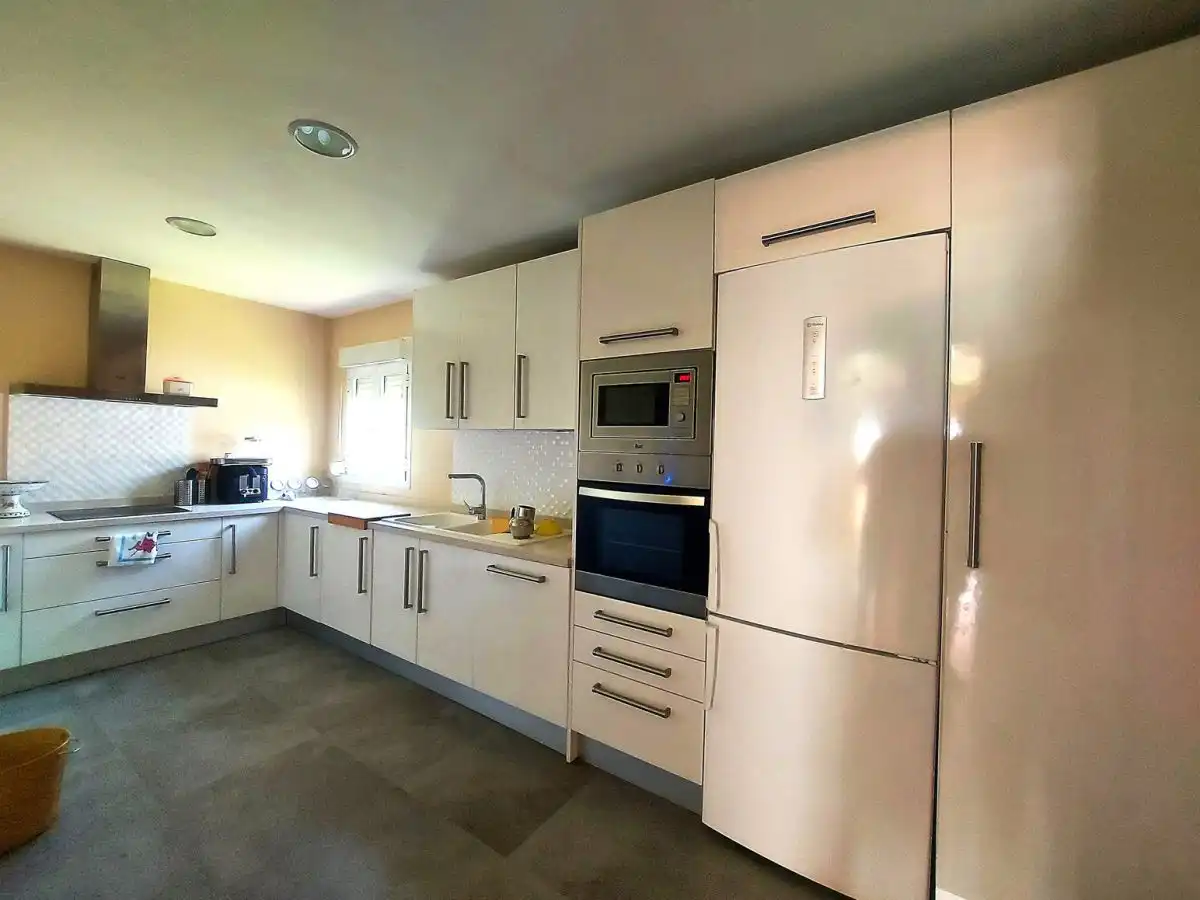 Cocina de Casa adosada en venta en Almonte con Terraza, Trastero y Balcón