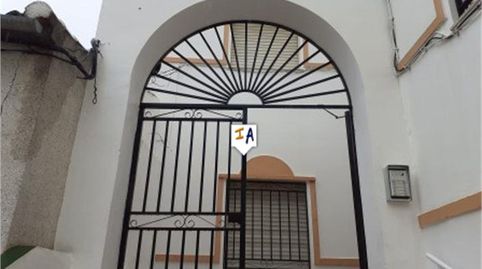 Foto 2 de Casa adosada en venta en Iznájar, Córdoba