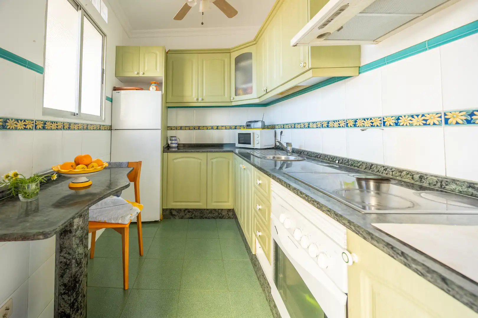 Cocina de Casa o chalet en venta en Las Palmas de Gran Canaria con Jardín privado y Terraza
