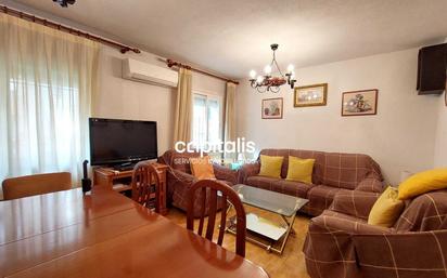 Living room of Flat for sale in  Madrid Capital  with Air Conditioner