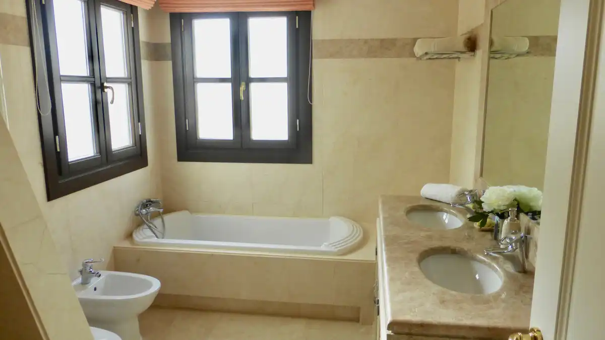 Casa con piscina en venta en Benahavís pueblo, imagen 66