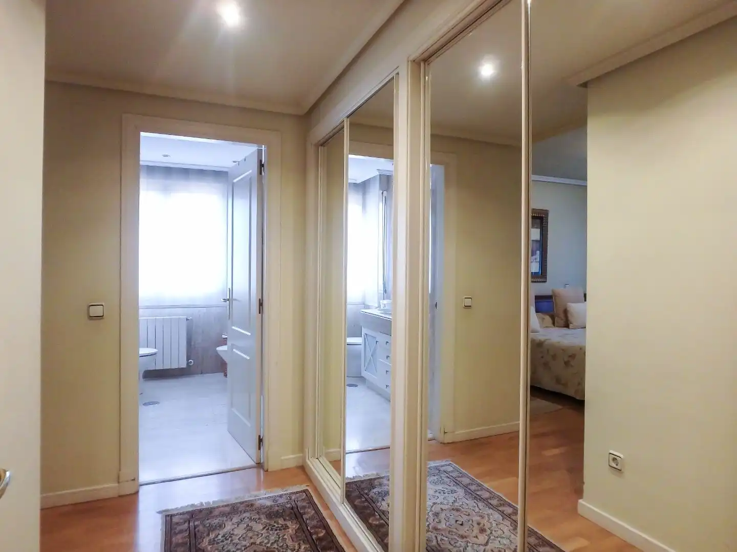 Ground floor for rent in Madrid  with Air Conditioner, Heating and Private garden