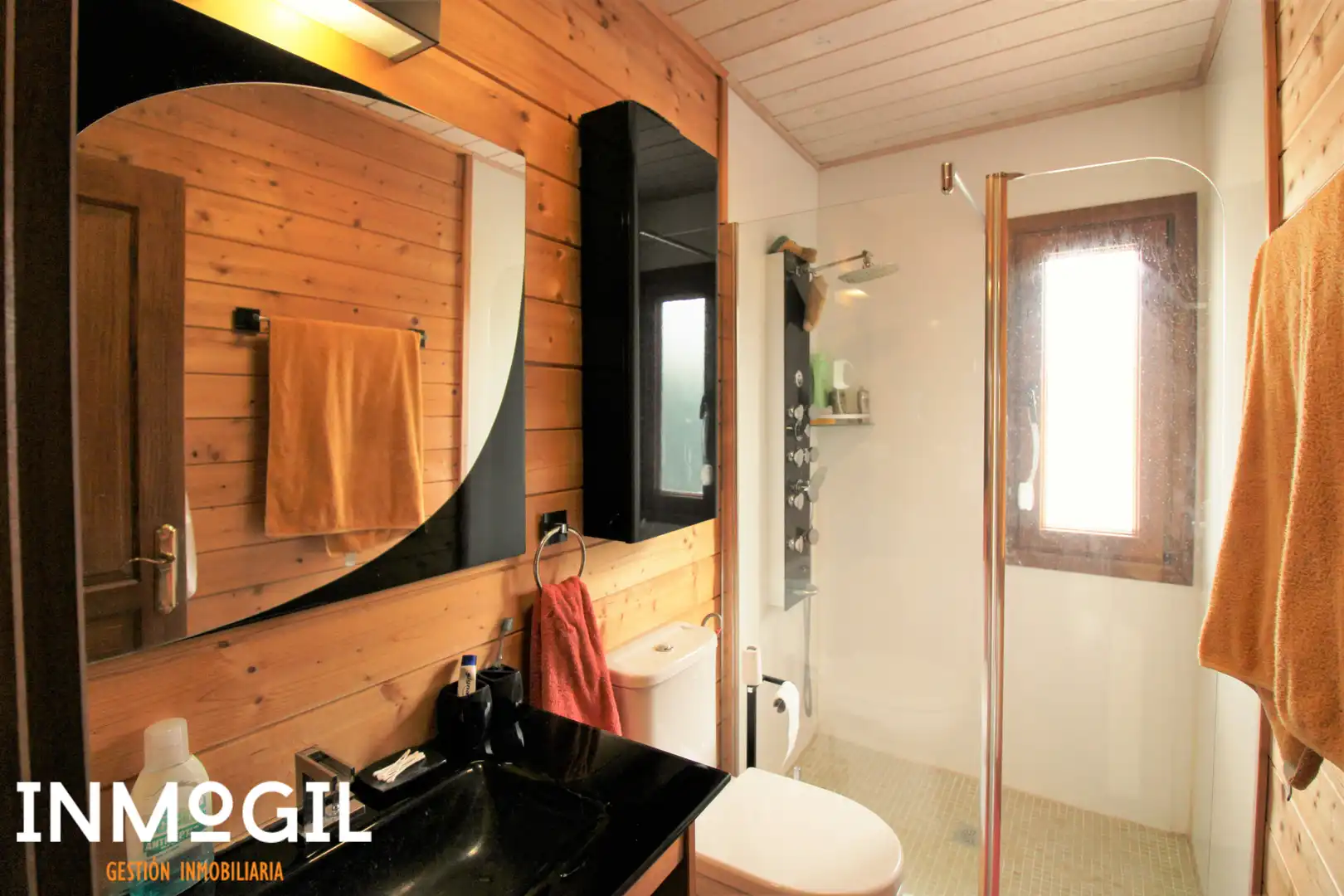 Detached house with pool for sale in Calle del Valle de Toranzo, imagen 8