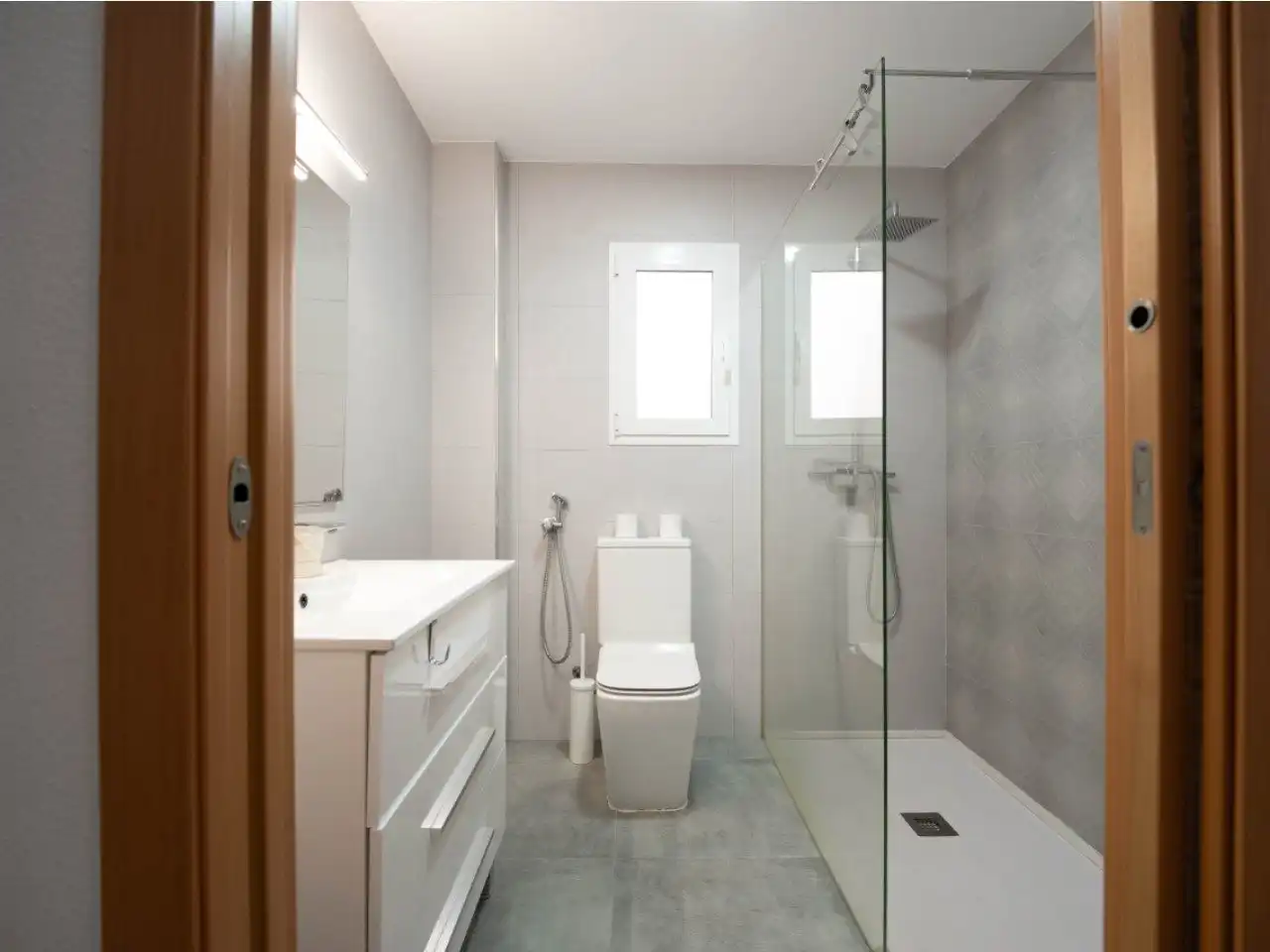 Baño de Piso en venta en La Pobla de Vallbona con Aire acondicionado, Calefacción y Jardín privado