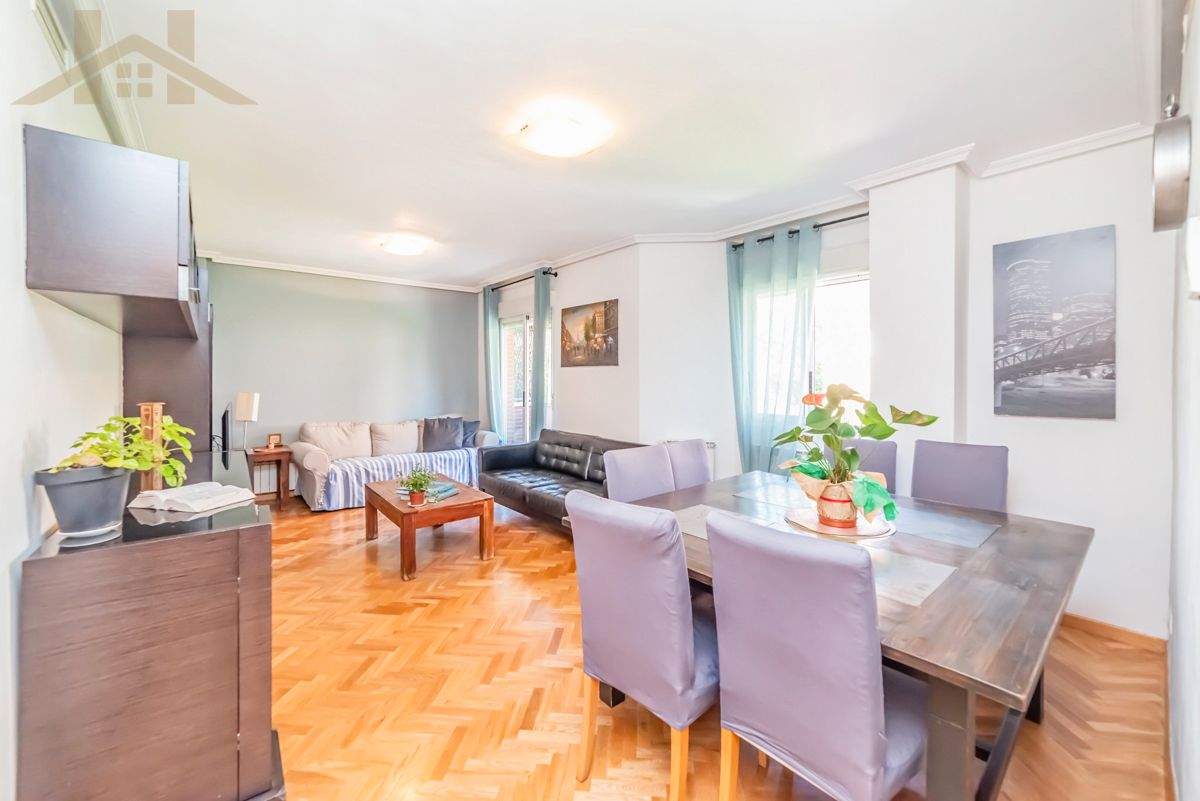 Sala d'estar de Pis en venda en Las Rozas de Madrid
