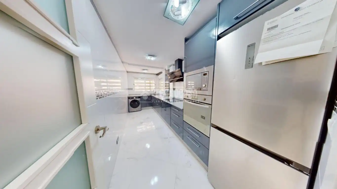 Cocina de Piso en venta en Valencia con Calefacción