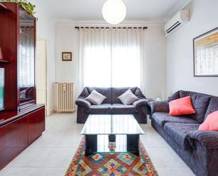 Living room of Flat for sale in  Barcelona Capital  with Air Conditioner