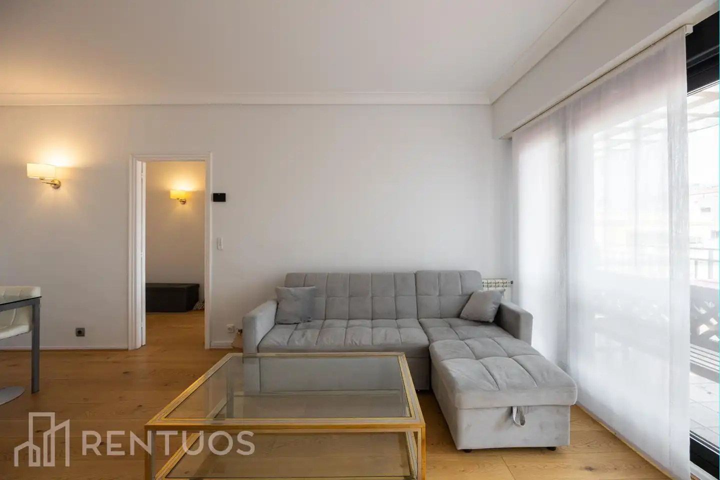 Wohnzimmer von Dachboden zur Miete in Madrid mit Klimaanlage, Parkett und Terrasse