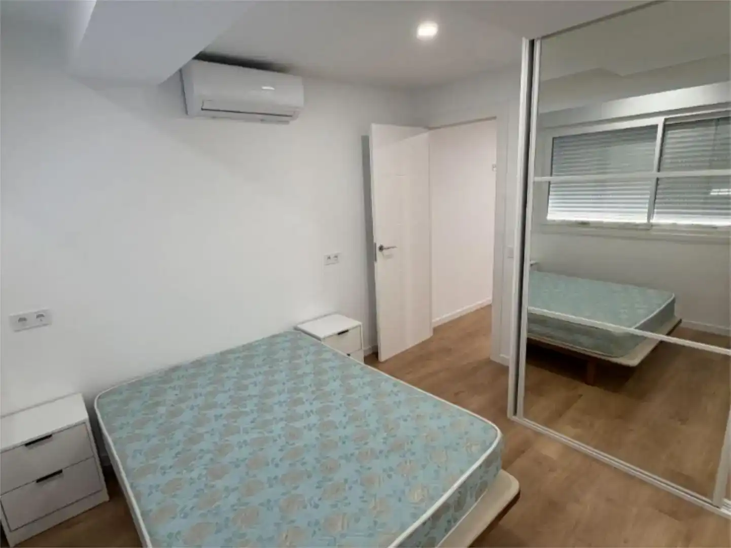 Schlafzimmer von Wohnung zum Verkauf in Ames mit Klimaanlage