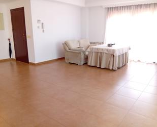 Sala d'estar de Casa o xalet en venda en Ronda amb Aire condicionat, Calefacció i Terrassa