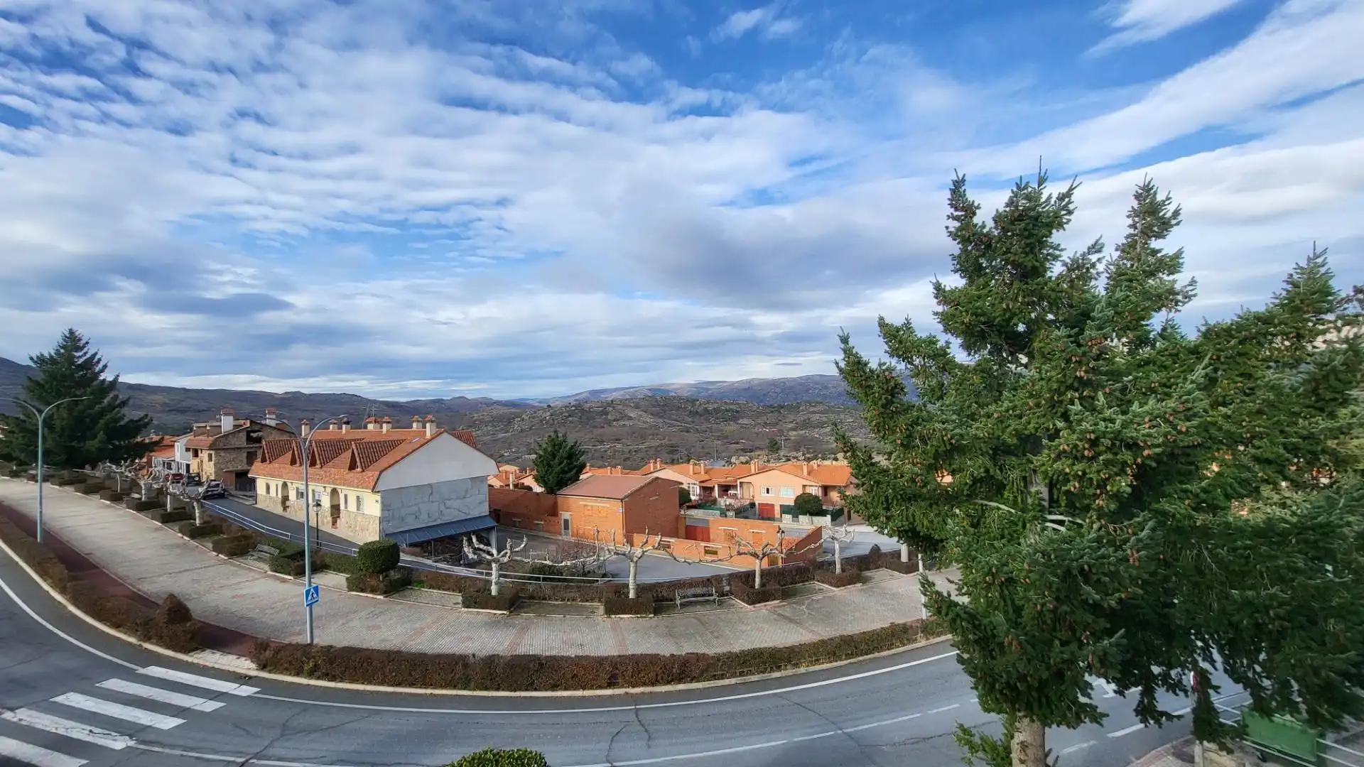 Vista exterior de Casa o xalet en venda en Villanueva de Ávila amb Jardí privat, Terrassa i Traster