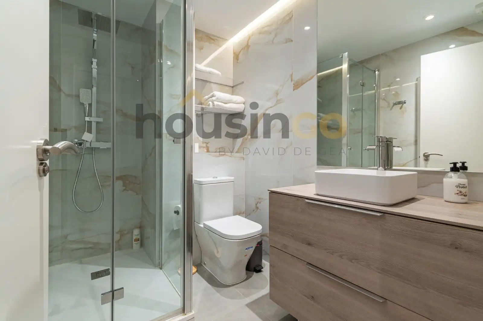 Baño de Piso en venta en Madrid con Aire acondicionado, Calefacción y Parquet