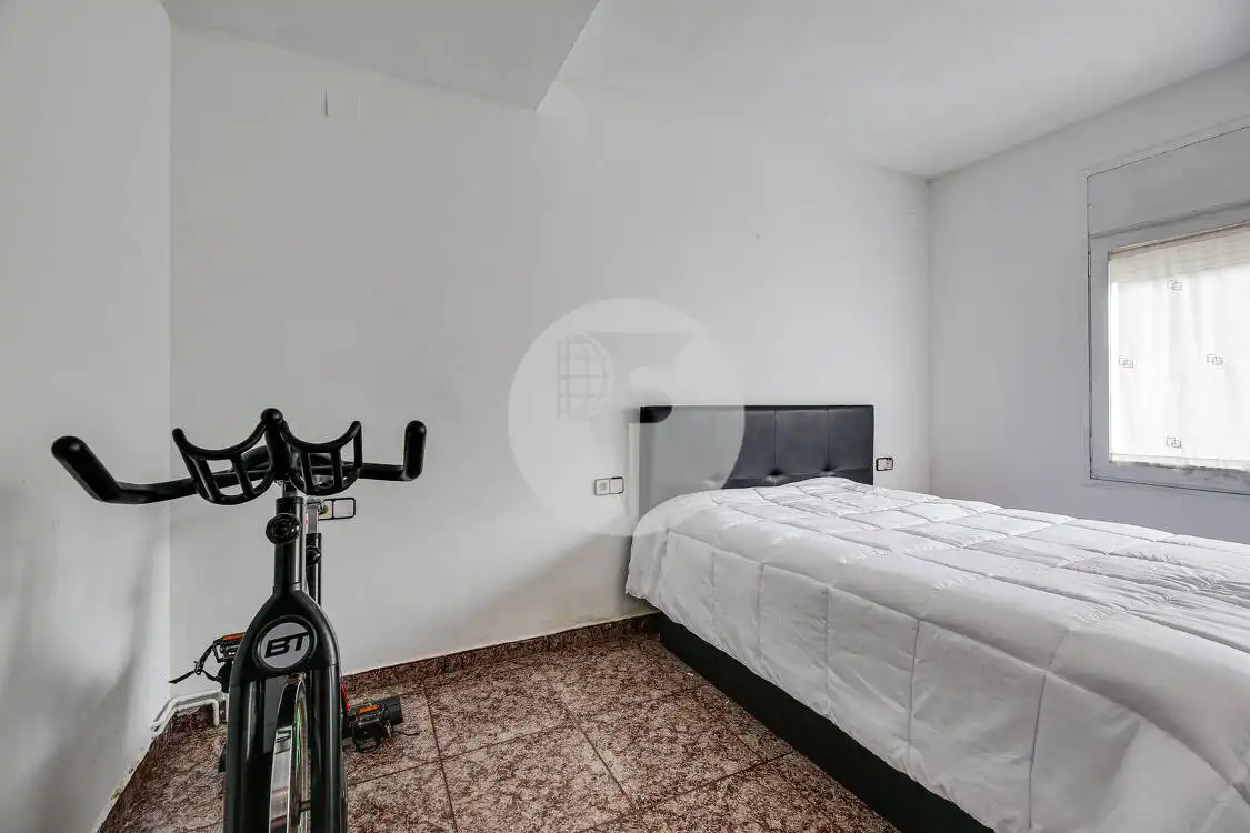 Dormitori de Casa o xalet en venda en Lliçà de Vall amb Calefacció, Terrassa i Piscina
