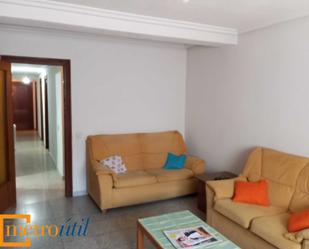 Living room of Flat to rent in Salamanca Capital  with Balcony