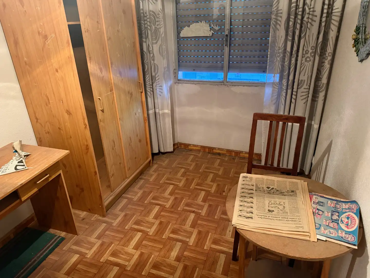 Habitación de Piso en venta en León Capital  con Calefacción, Trastero y Amueblado