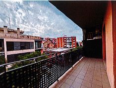 Vista exterior de Pis en venda en Sant Andreu de la Barca amb Calefacció, Parquet i Terrassa