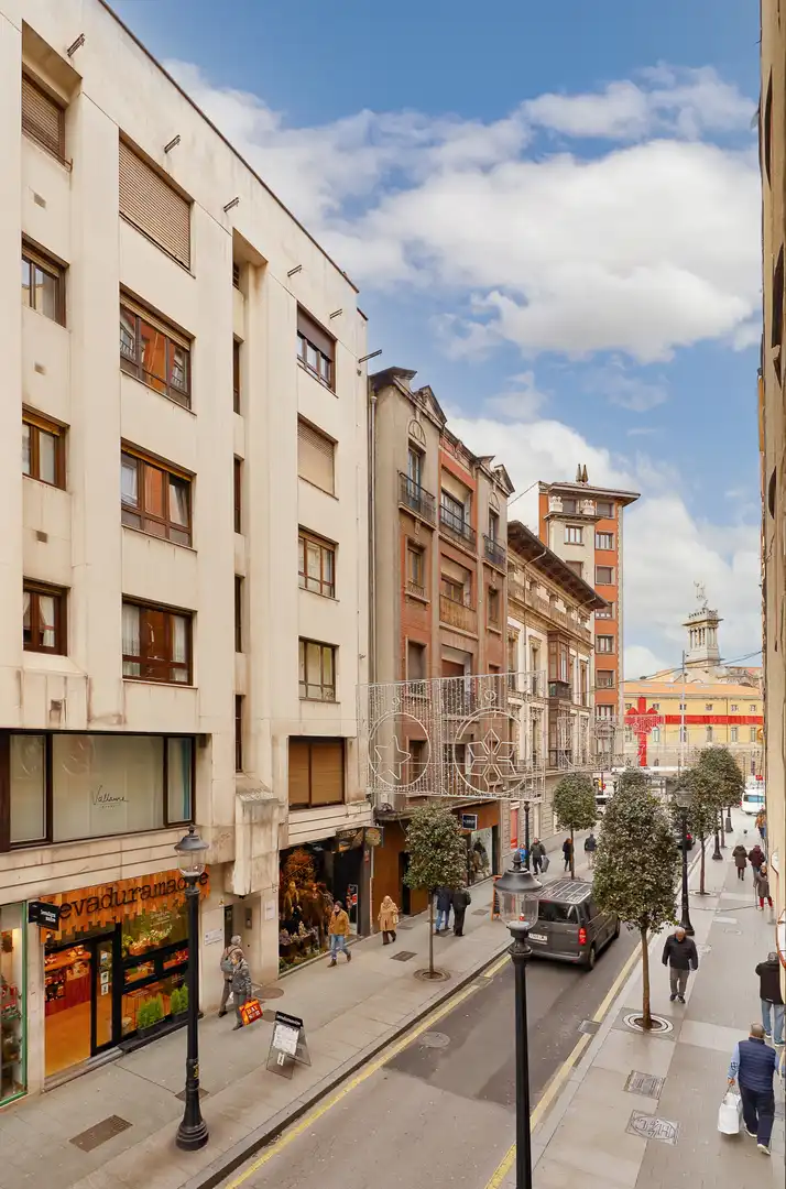 Vista exterior de Piso en venta en Gijón  con Calefacción, Parquet y Trastero