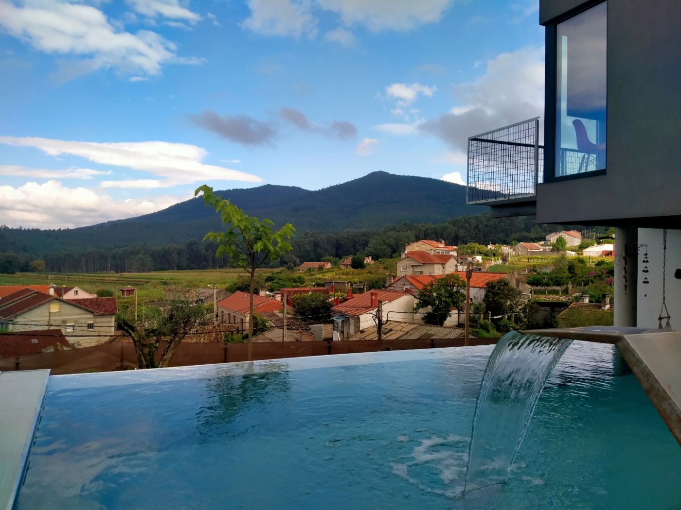 Piscina de Casa o xalet en venda en Vilagarcía de Arousa amb Aire condicionat, Calefacció i Jardí privat