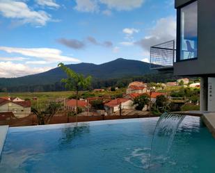 Swimming pool of House or chalet for sale in Vilagarcía de Arousa  with Air Conditioner, Heating and Private garden