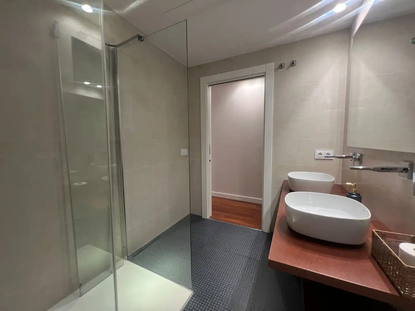 Baño de Piso en venta en Alicante / Alacant con Aire acondicionado y Calefacción
