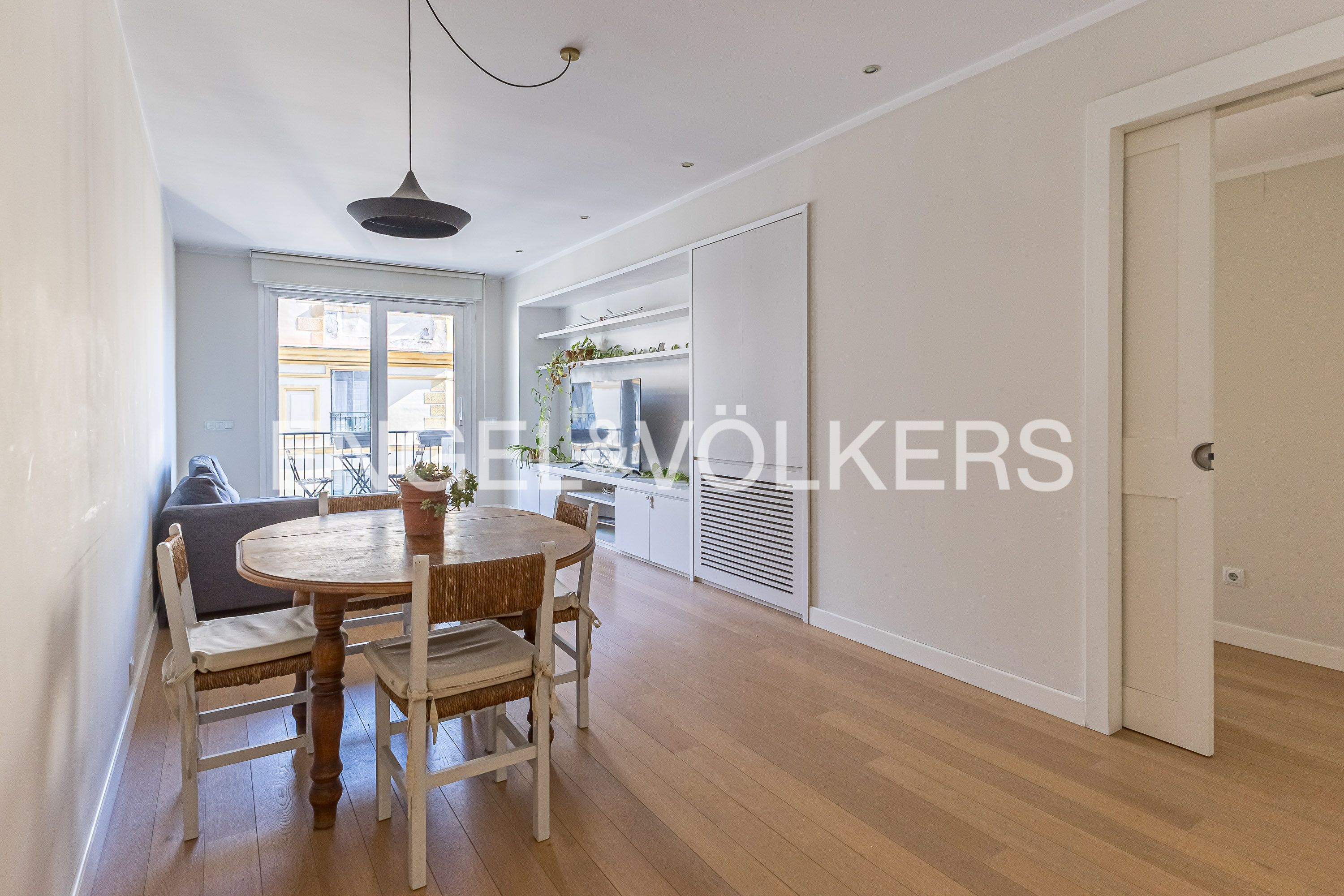 Vista exterior de Apartamento en venta en  Madrid Capital con Aire acondicionado, Calefacción y Balcón