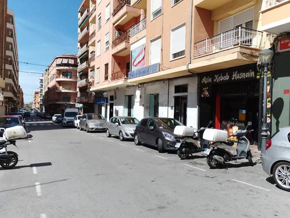Local comercial en Alquiler en Av de la Paz                                       en Ibi