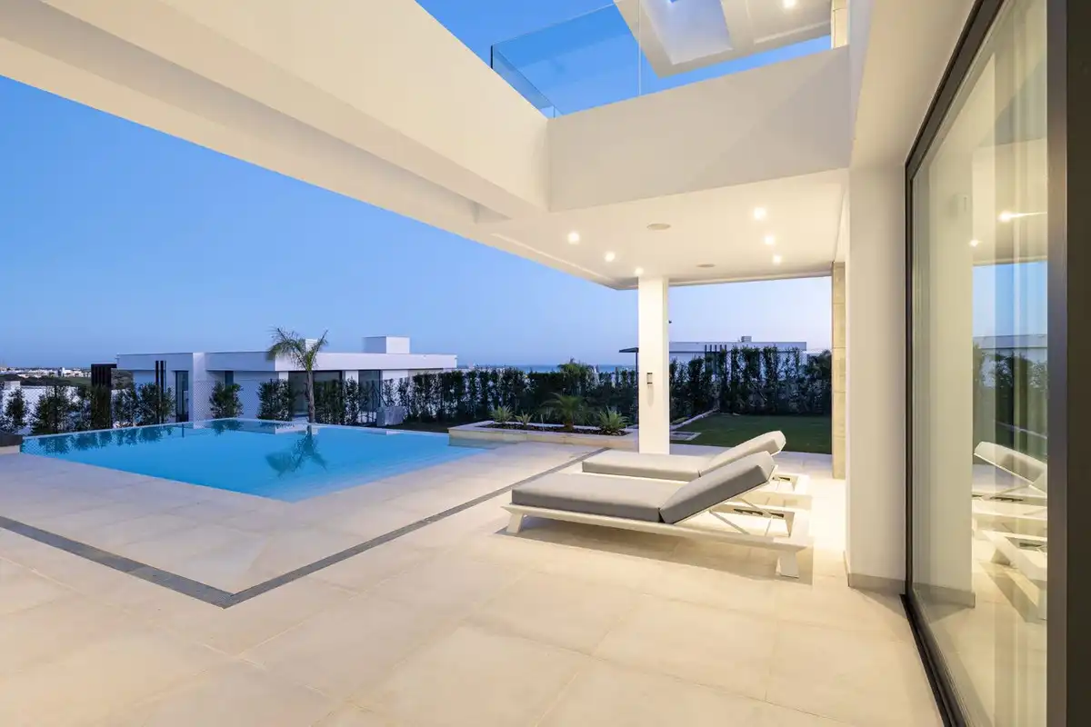 Terraza de Casa o chalet de alquiler con opción a compra en Estepona con Aire acondicionado, Calefacción y Jardín privado