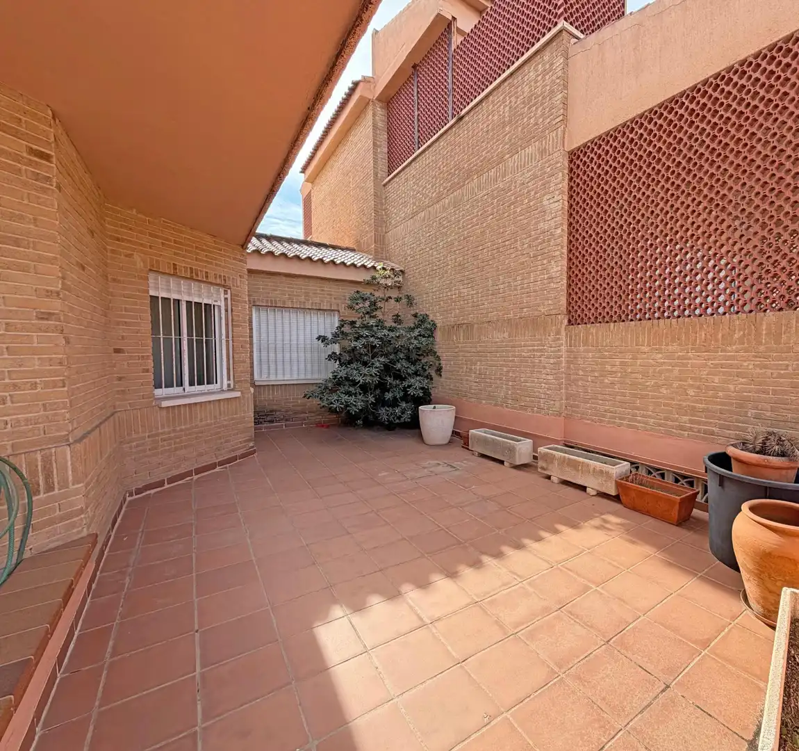 Terraza de Casa o chalet en venta en Alicante / Alacant con Calefacción, Jardín privado y Terraza