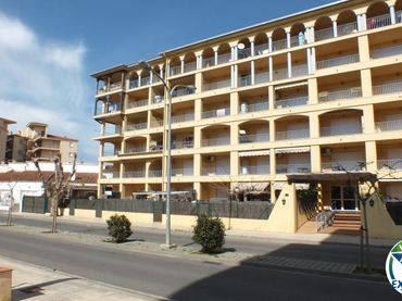 Apartament amb piscina en venda a Avenida de la platja 74 4 2 74