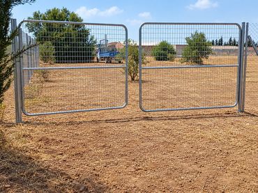 Rustikales Grundstück zum Verkauf in Plaza de Andalucía
