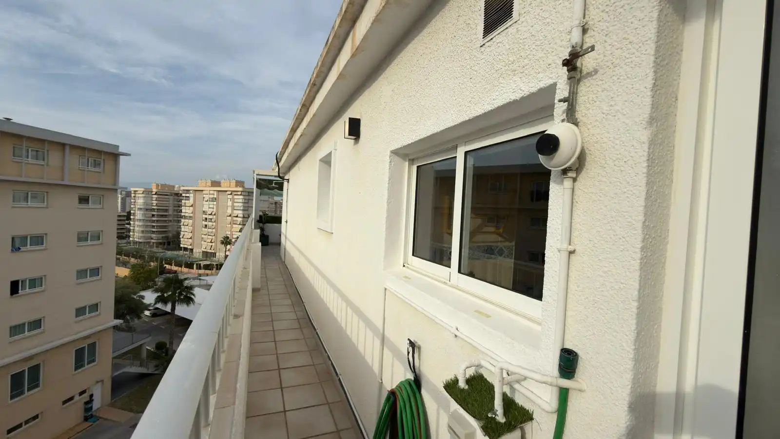 Terrasse von Wohnung zum Verkauf in Alicante / Alacant mit Klimaanlage, Heizung und Privatgarten