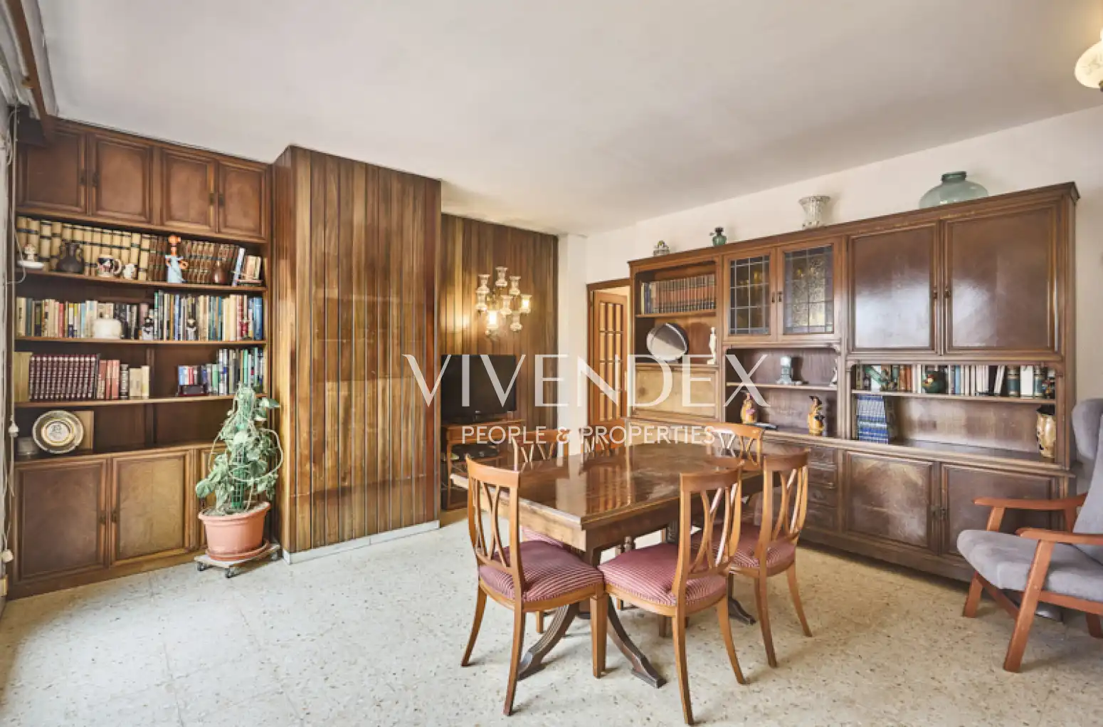 Jardín de Ático en venta en L'Hospitalet de Llobregat con Aire acondicionado, Calefacción y Terraza