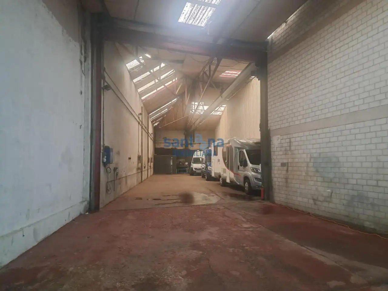 Locale commerciale in affitto a Villaquilambre