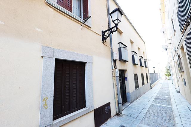 Exterior view of Flat for sale in San Lorenzo de El Escorial  with Heating