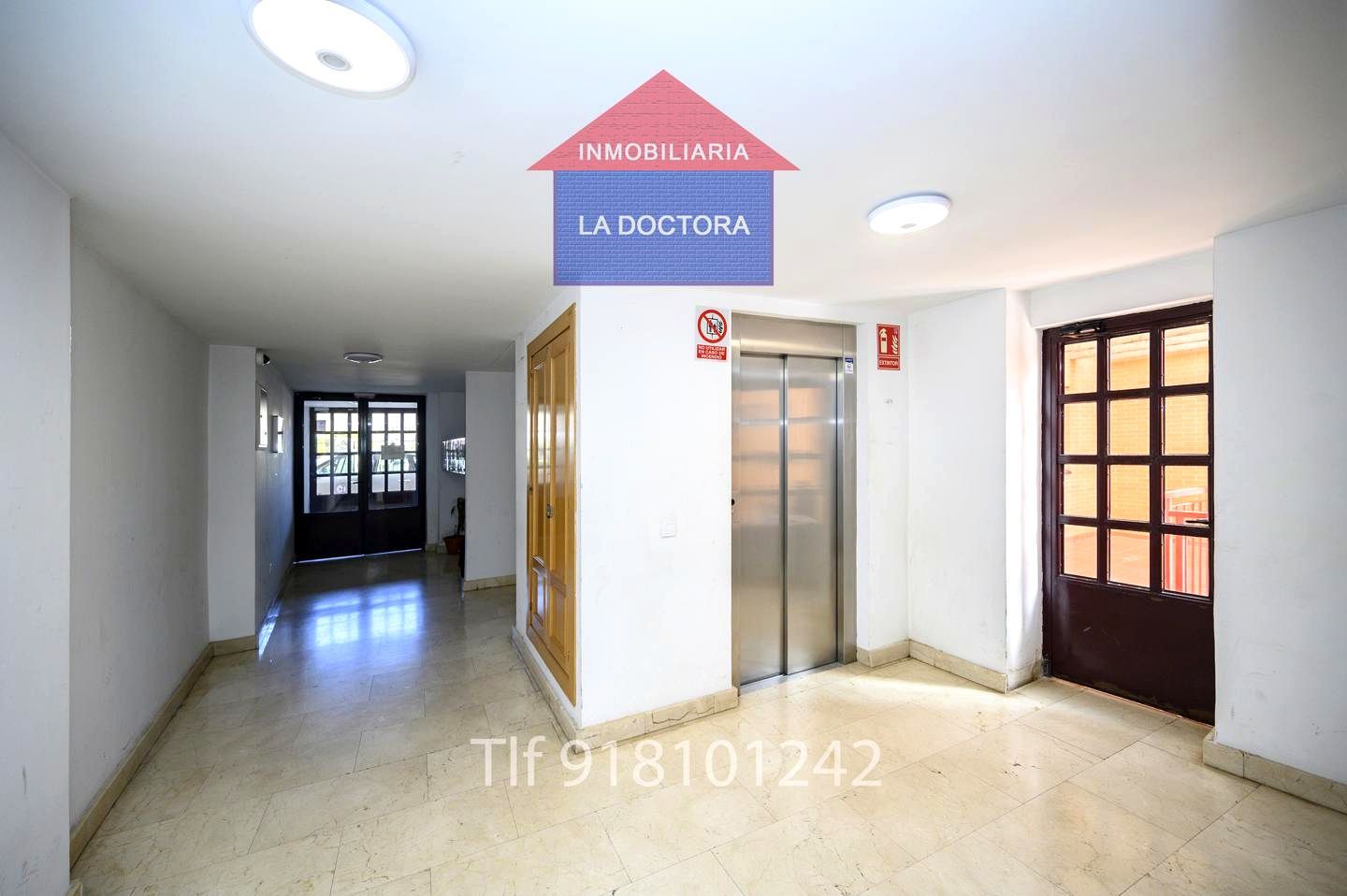 Wohnung zum Verkauf in Las Ventas de Retamosa mit Klimaanlage, Heizung und Gemeinschaftspool