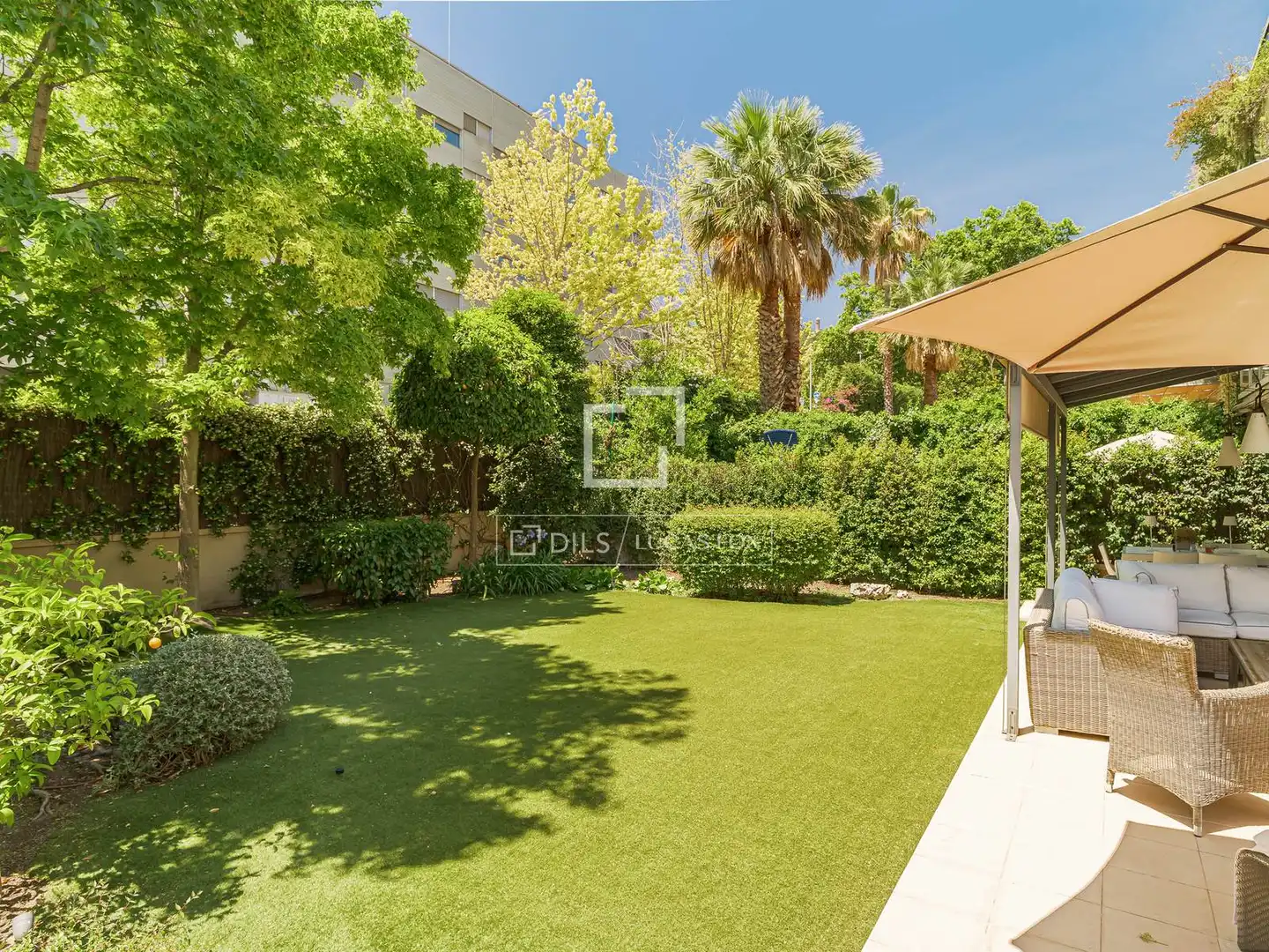 Jardín de Piso en venta en Barcelona con Aire acondicionado, Calefacción y Parquet
