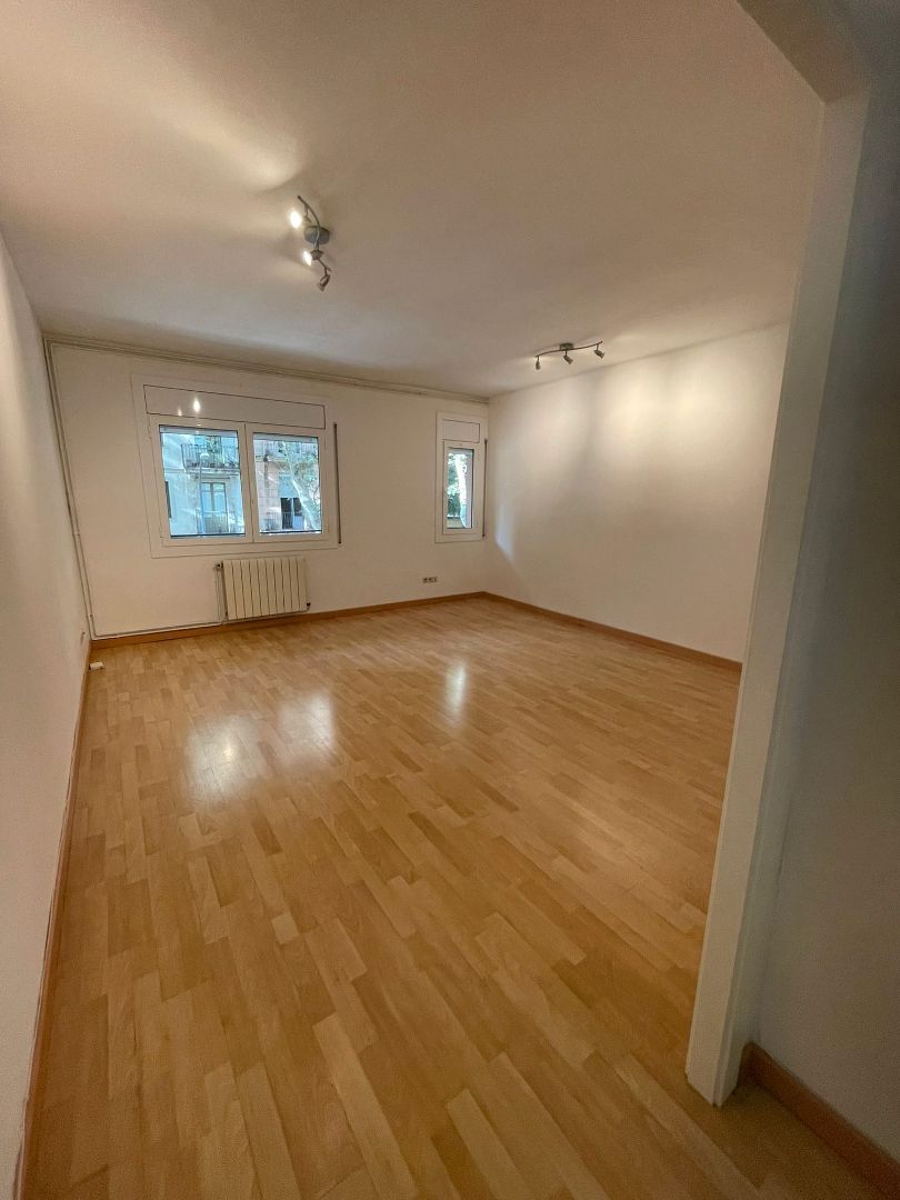 Sala de estar de Piso de alquiler en  Barcelona Capital con Aire acondicionado, Calefacción y Parquet